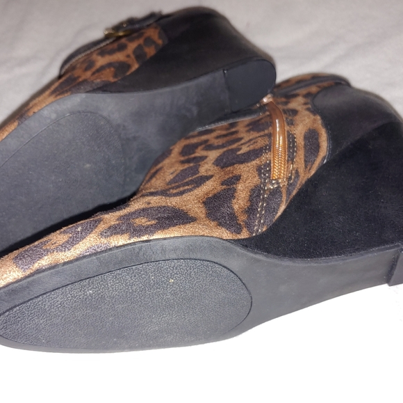 Wedge Heel Boots - Size 9 - Picture 5 of 5